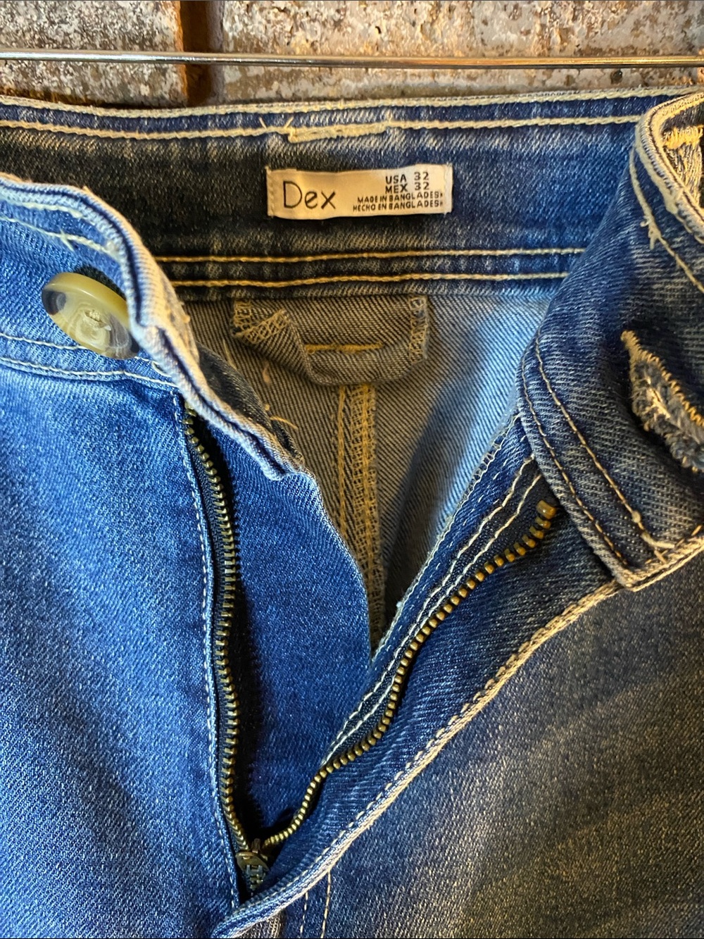 Dex Wide Leg Flare Jeans in Medium Blue Denim with Raw Hem - Picture 8 of 8